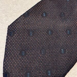 GUCCI Tie - Almost Brand New